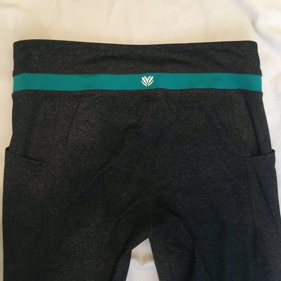 Forever 21 Youth Large Leggings Athletic Workout Pants Black Stretch Yoga Gym - Picture 7 of 9